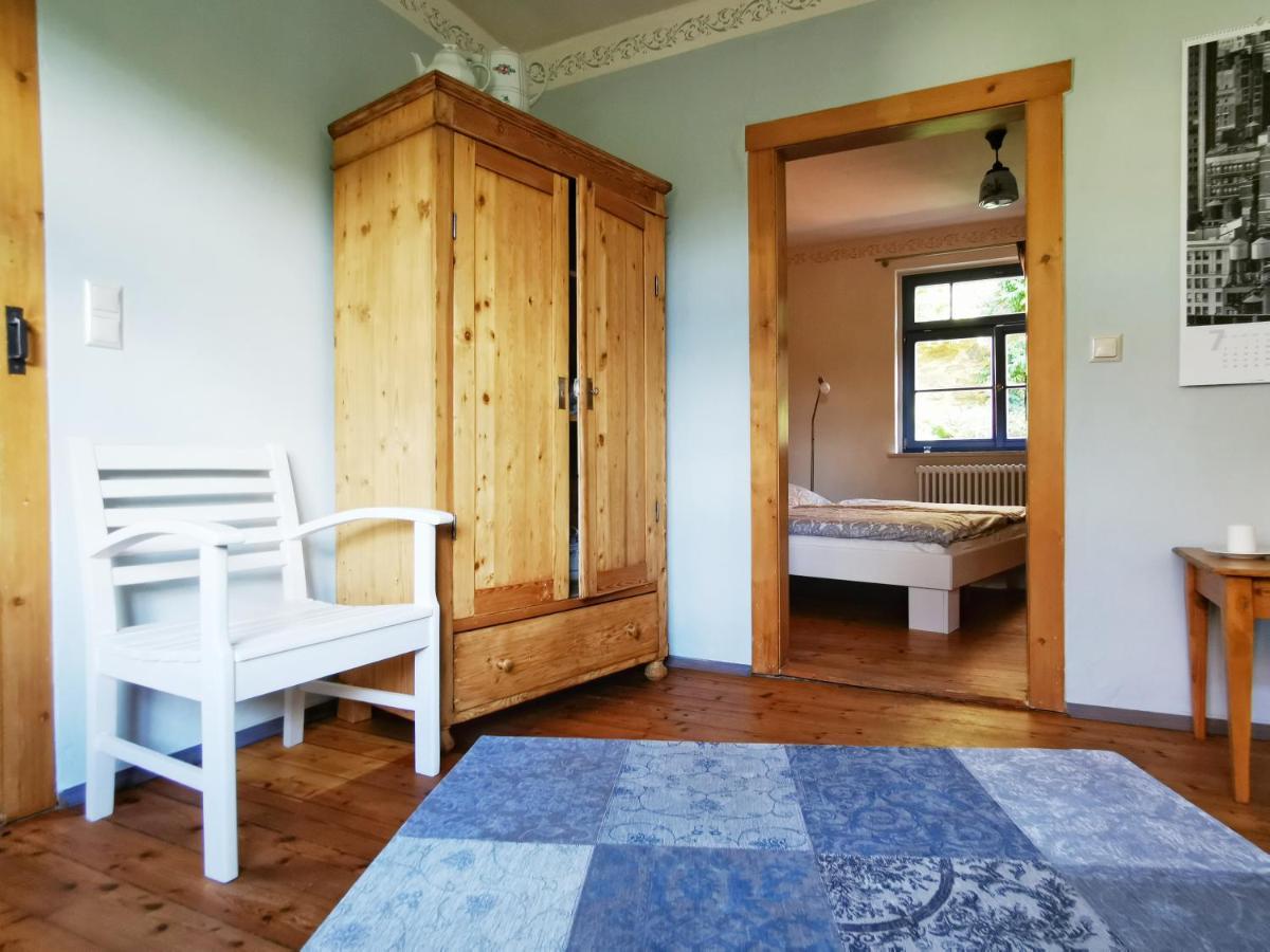 Charmantes Apartment Siebenschlaefer - Ferienwohnung Cafe 7 Weida エクステリア 写真